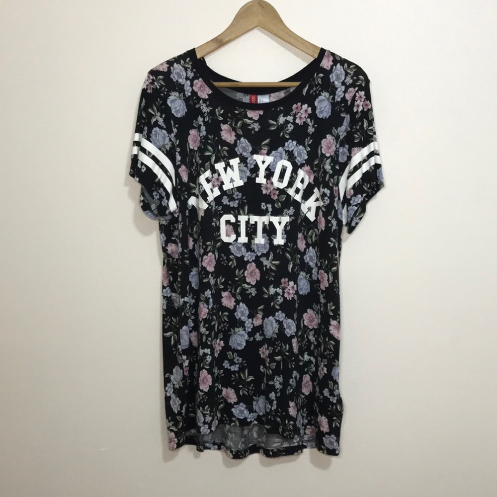 H&M floral baseball tee